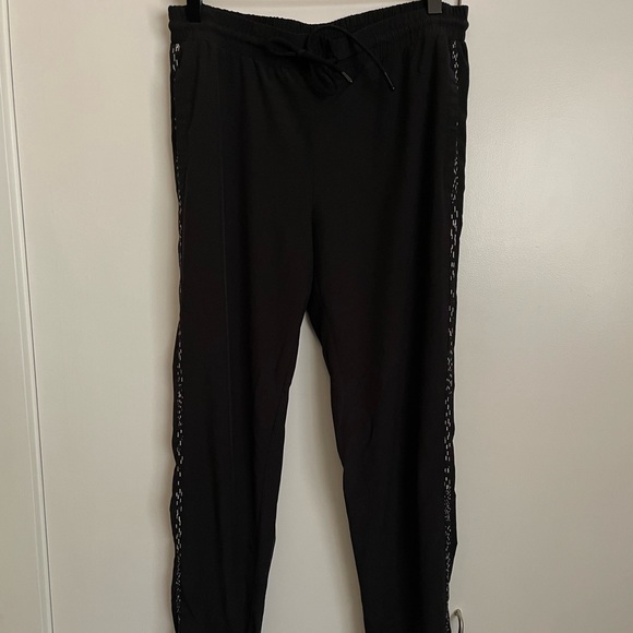 Fabletics size small joggers - Picture 1 of 9